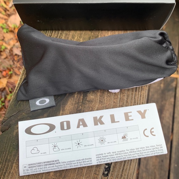 SOLD! OAKLEY SUNGLASSES for men black with green jade lenses BRAND NEW IN BOX! - Picture 13 of 13
